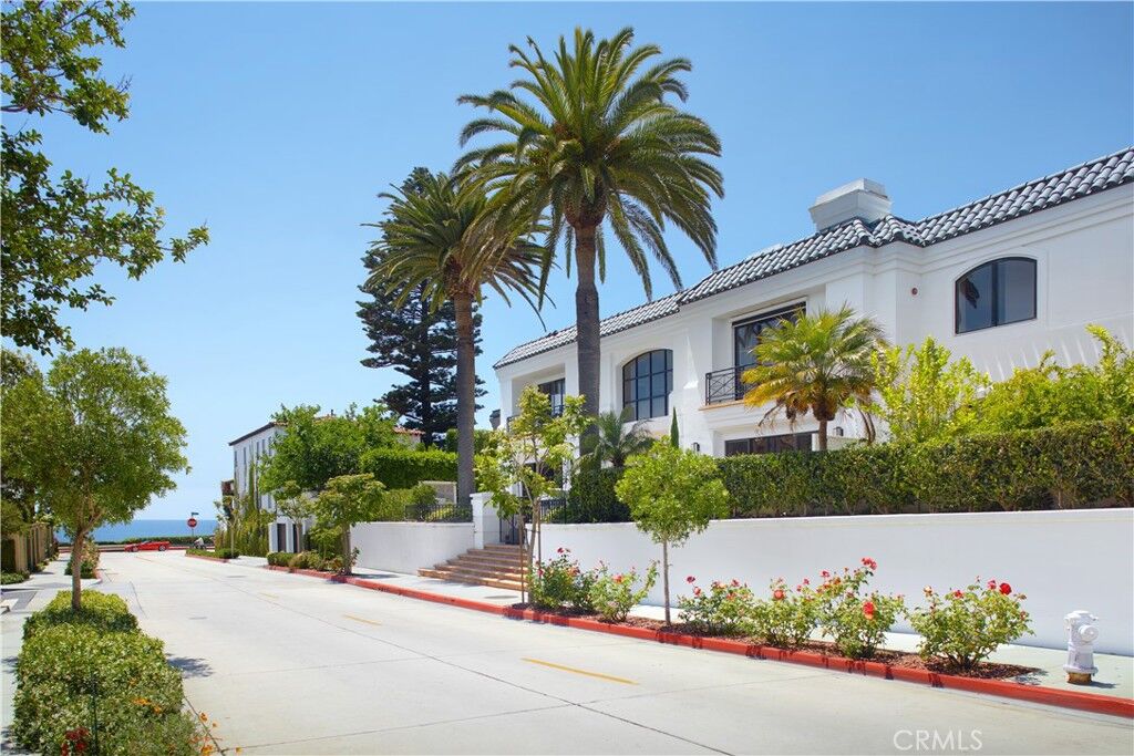 Property Photo:  215 Poppy Avenue  CA 92625 