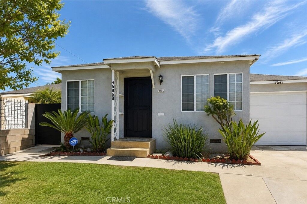 Property Photo: 4586 W 142nd CA 90250