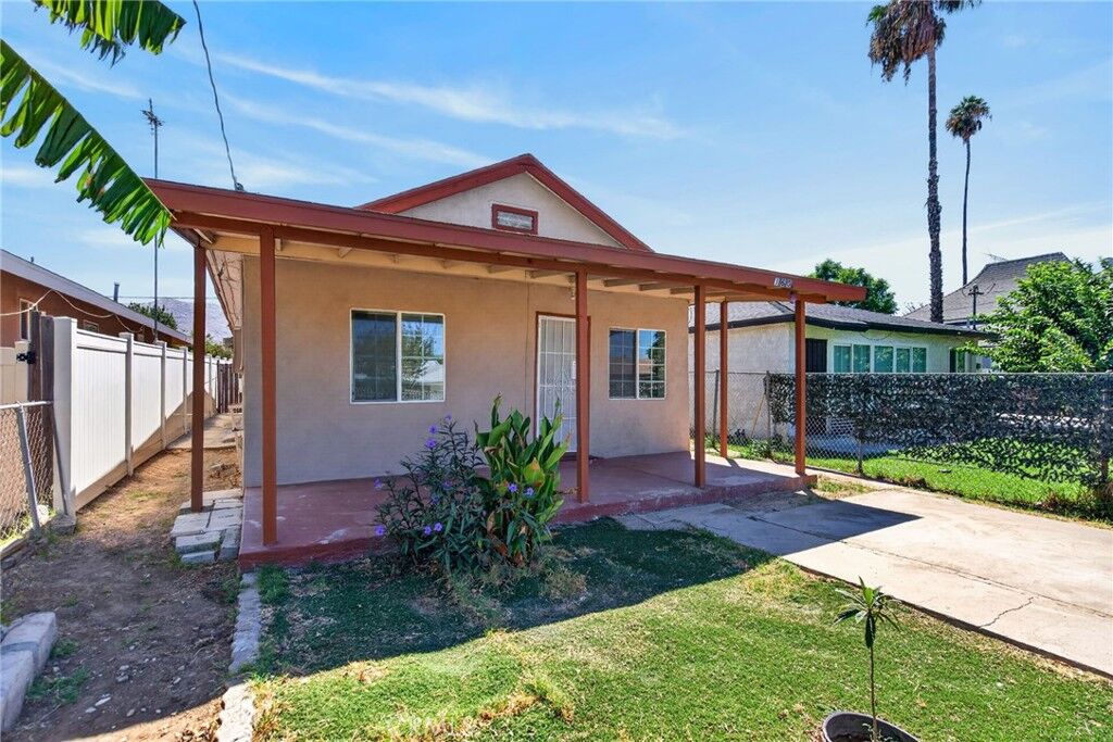 Property Photo:  160 Highland Avenue  CA 92507 