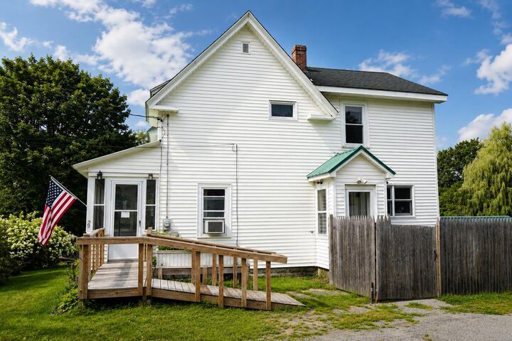 Property Photo:  29 Clinton Street  ME 04463 