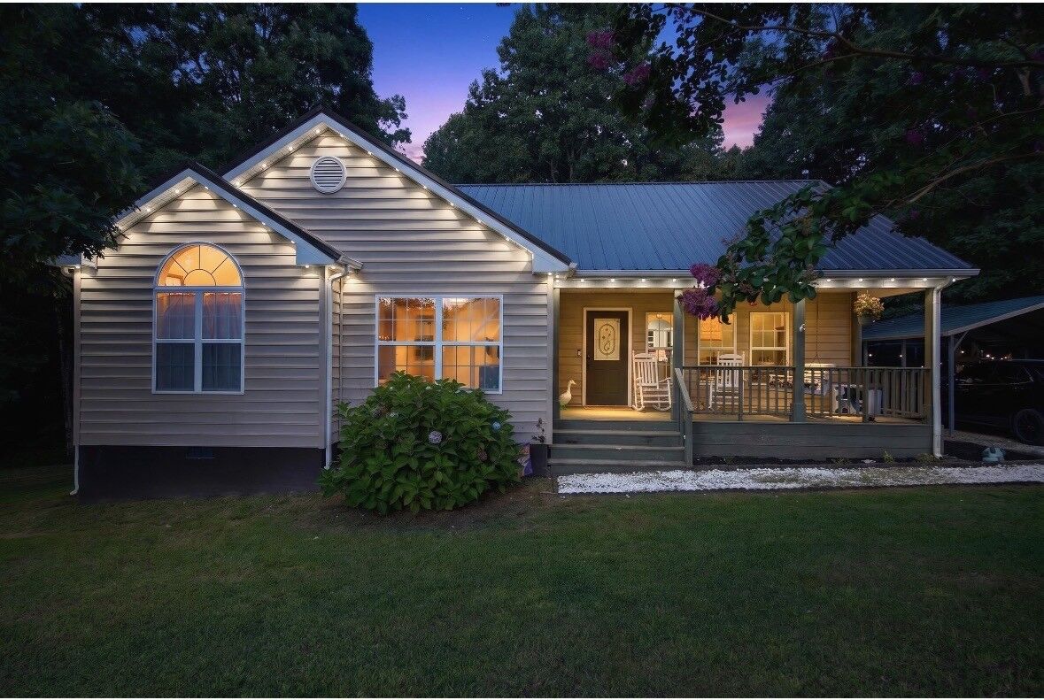 Property Photo:  293 Morris Dr  TN 37387 