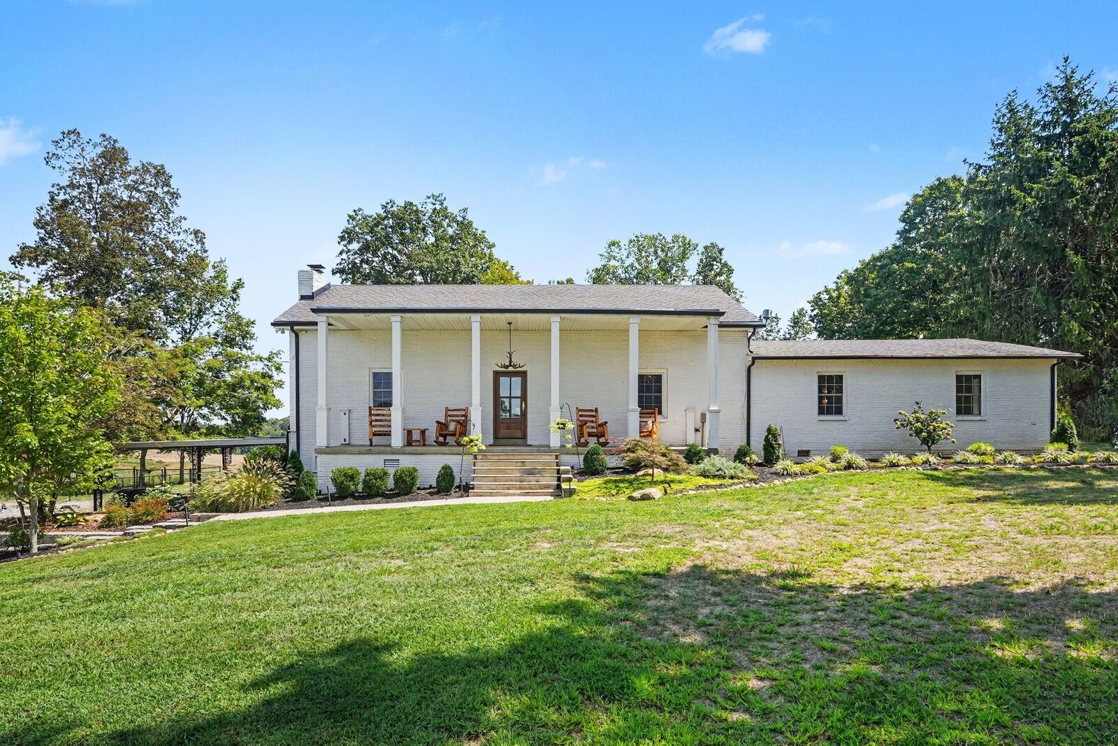 Property Photo:  1330 Ridge Rd  TN 37055 