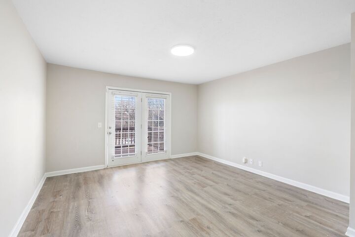 Property Photo:  420 Elysian Fields Rd E5  TN 37211 