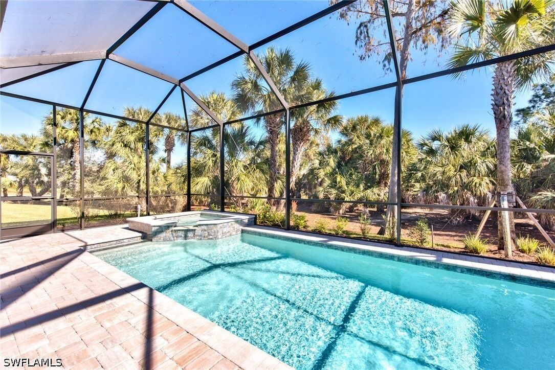 Property Photo:  9280 Cormorant Drive  FL 34120 