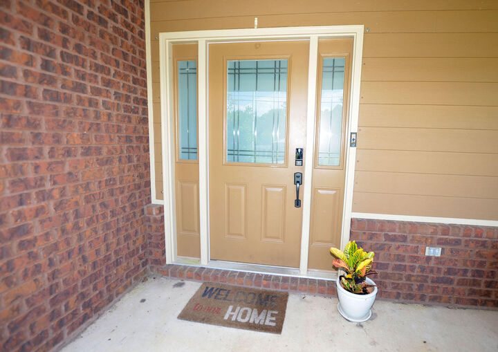 Property Photo: 6655 Britt Street FL 32566