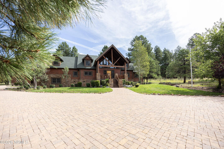 Property Photo: 1411 Highland Meadow Road AZ 86005