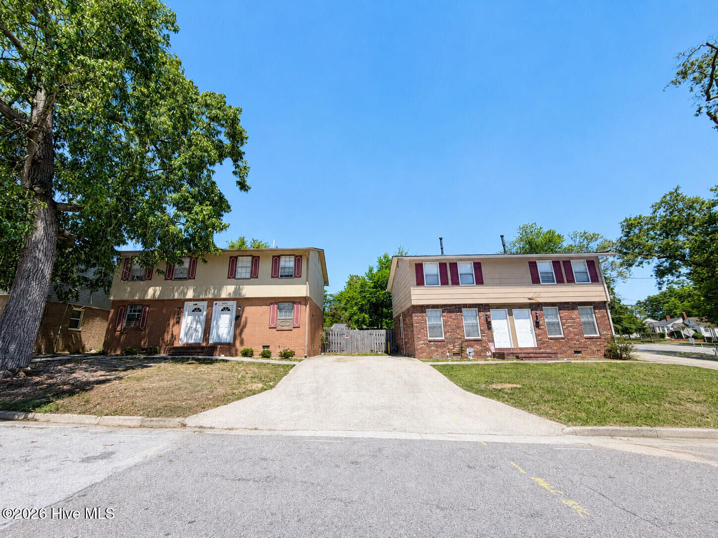 Property Photo:  2001 Lee Street 2001, 2003, 2005, 2007  GA 30904 