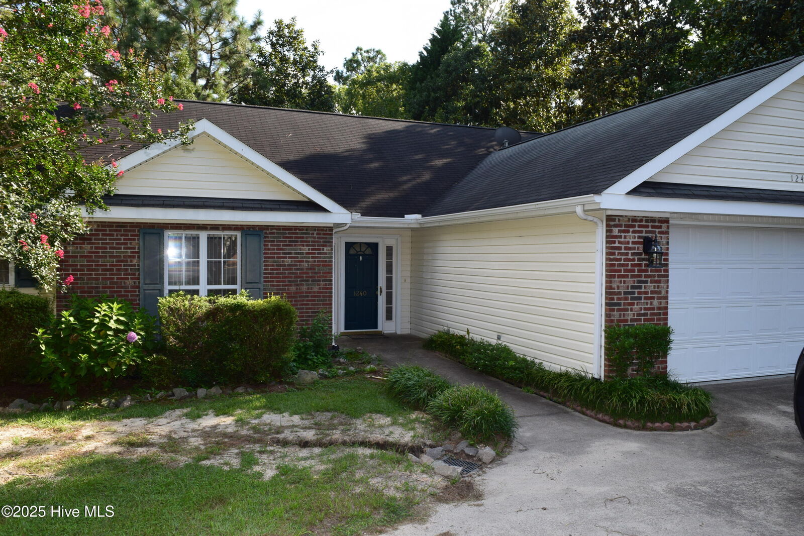Property Photo: 1240 Morganton Road NC 28374