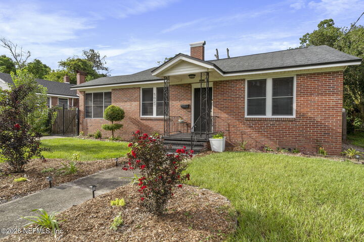 Property Photo:  5027 Blackburn Street  FL 32210 