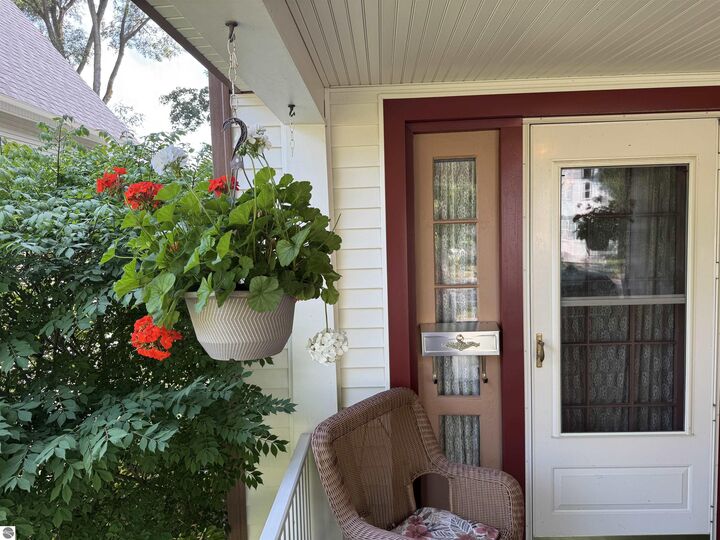 Property Photo:  417 W Seventh Street  MI 49684 