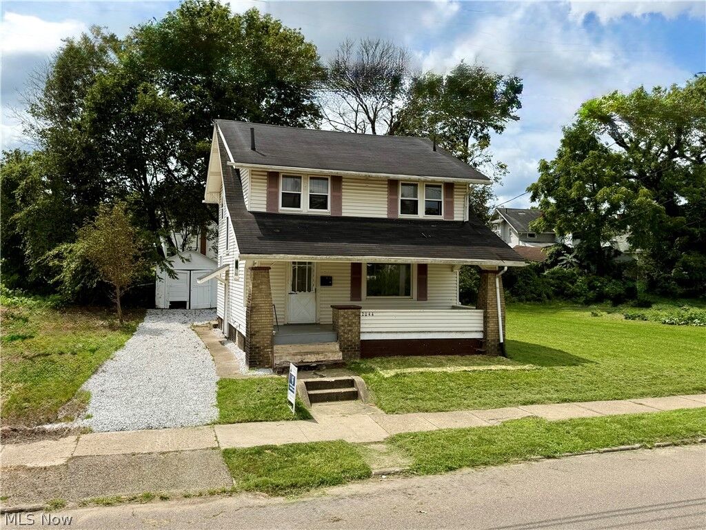 Property Photo: 2044 3rd St Street OH 44704