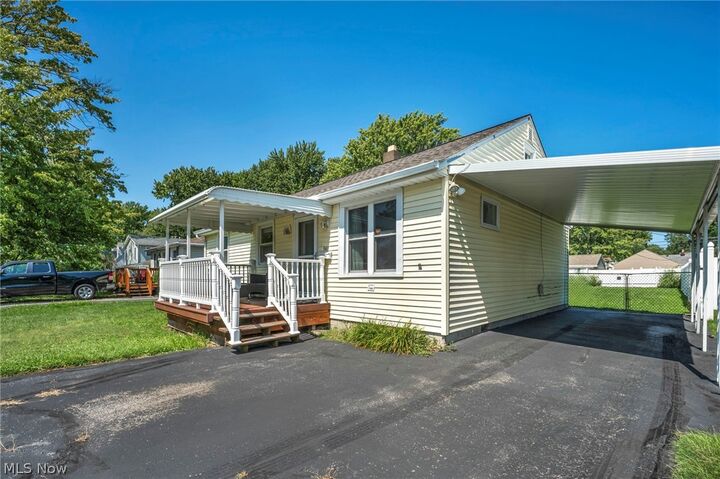 Property Photo:  941 Woodstock Road  OH 44095 