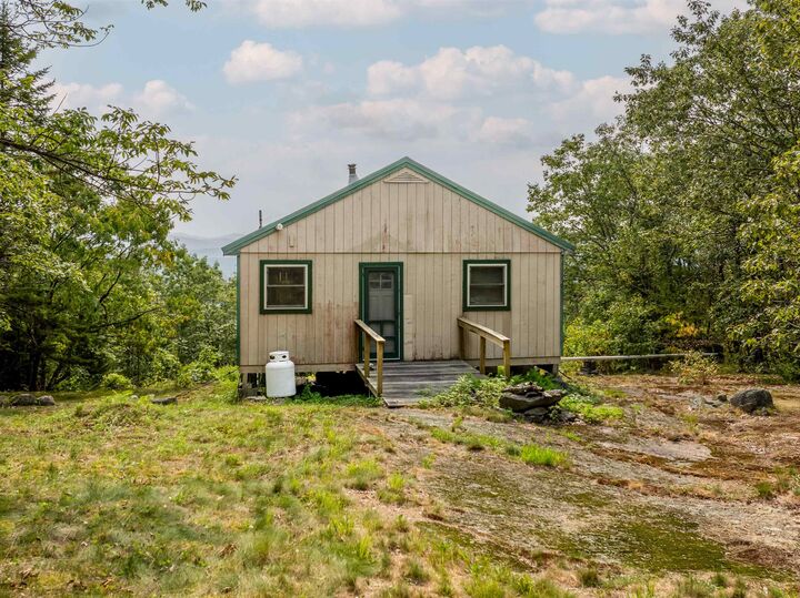 Property Photo:  133 Earls Lane  NH 03605 