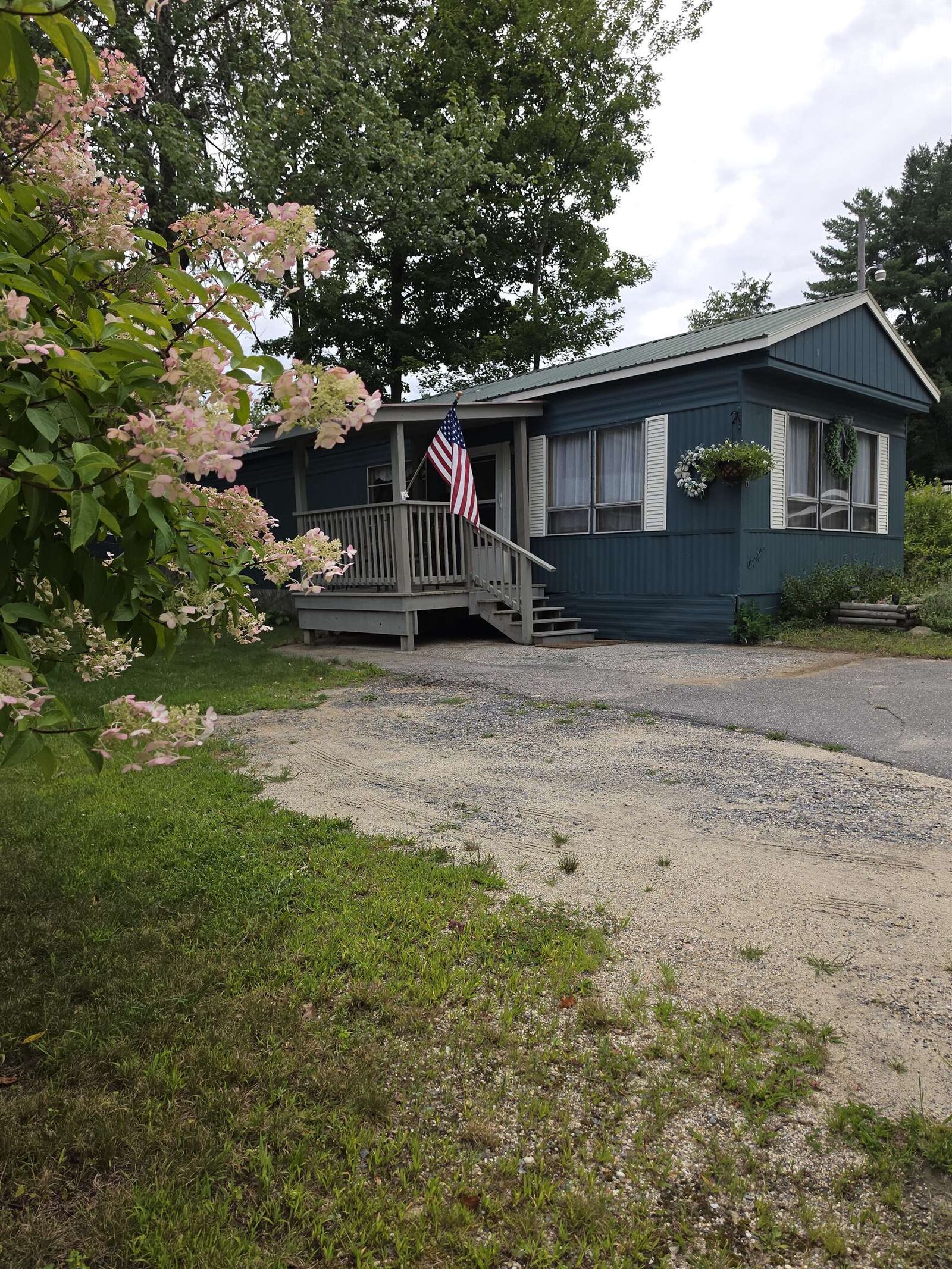 Property Photo: 6 Rustic Lane NH 03455