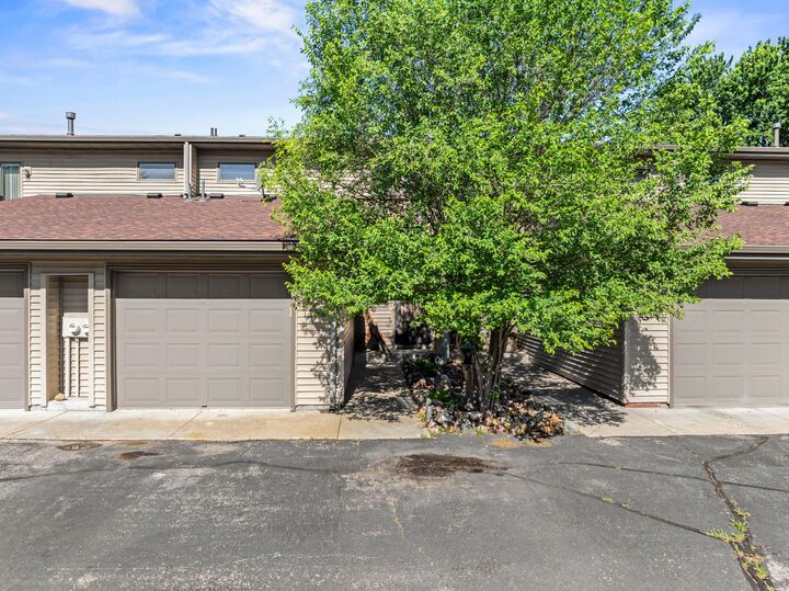 Property Photo:  1168 Highland Avenue  MN 55057 