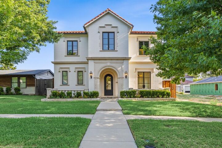 Property Photo:  5616 Pershing Avenue  TX 76107 