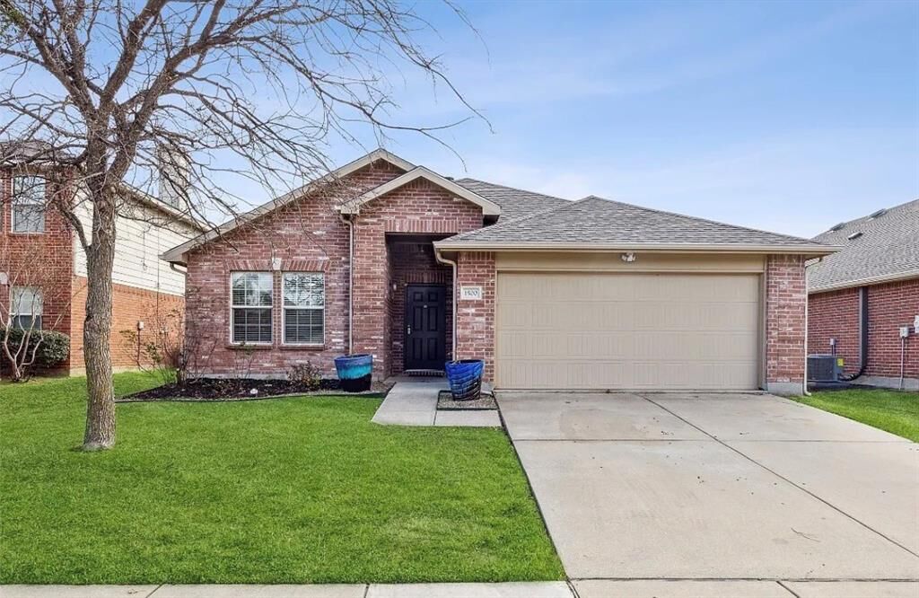 Property Photo:  1500 Mockingbird Drive  TX 76227 