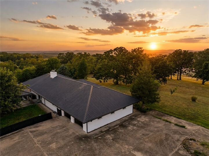 Property Photo: 978 E Hwy 14 AR 72644