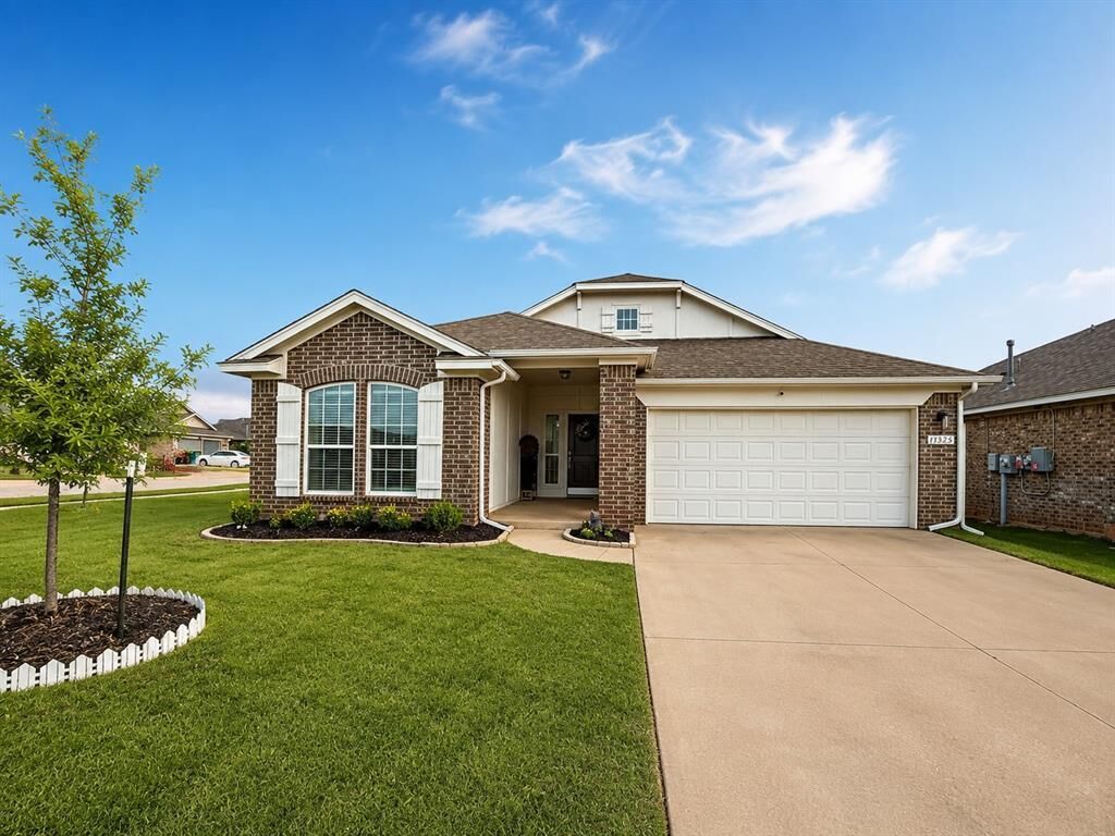 Property Photo:  11325 NW 133rd Street  OK 73078 