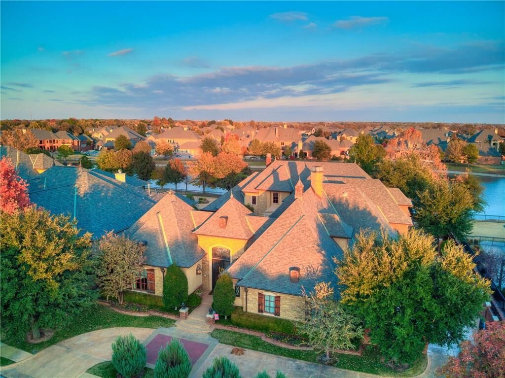 Property Photo: 12912 Anduin Avenue OK 73170