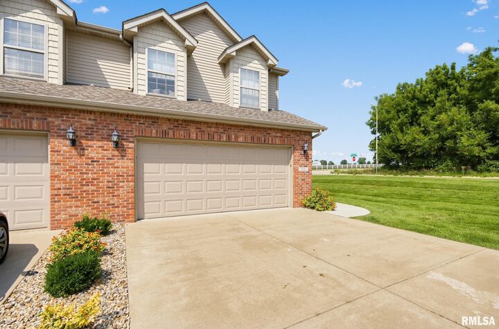 Property Photo:  7131 N Thomas Davis Drive  IL 61615 