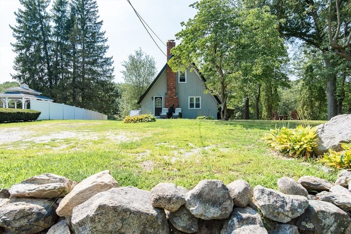 Property Photo:  171 Elm  MA 01504 