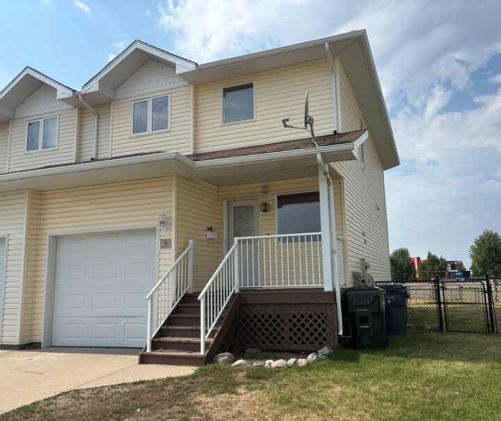 Property Photo: 11 Northlands Crescent NE AB T1C 2A9