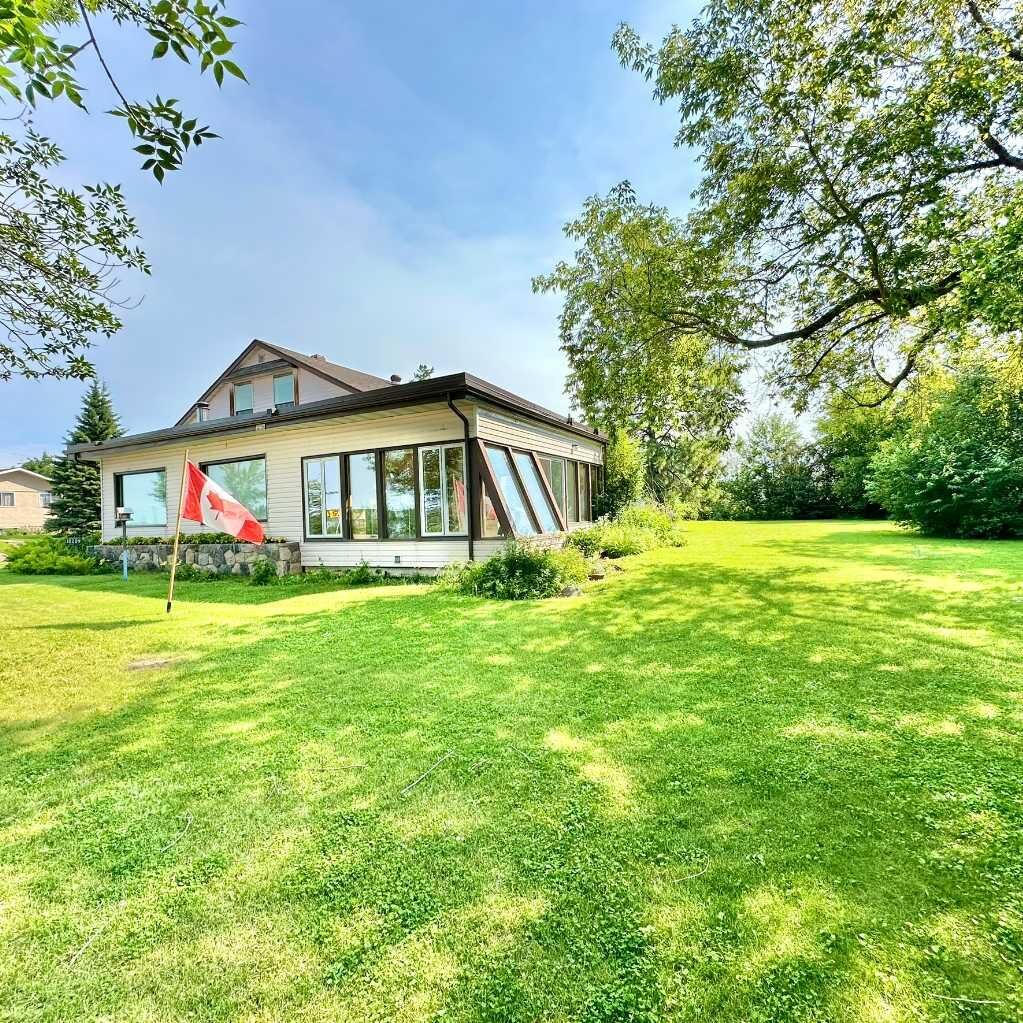 Property Photo: 10209 105 AB T0A 2C0