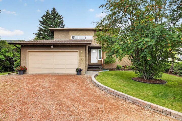Property Photo: 5350 57 Avenue AB T4H 1J4