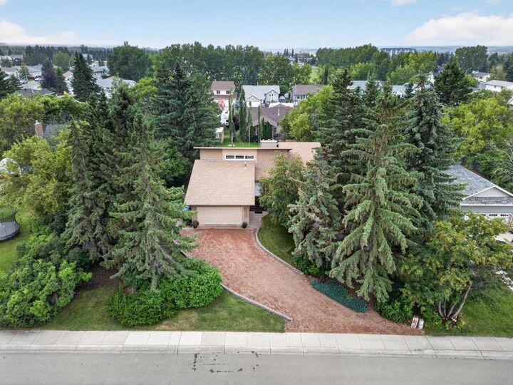 Property Photo:  5350 57 Avenue  AB T4H 1J4 