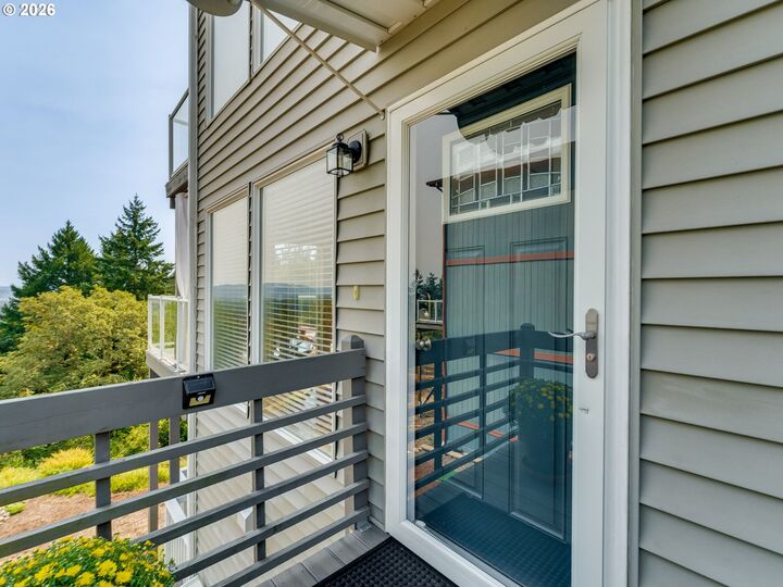 Property Photo: 968 NW 4th Ave WA 98607