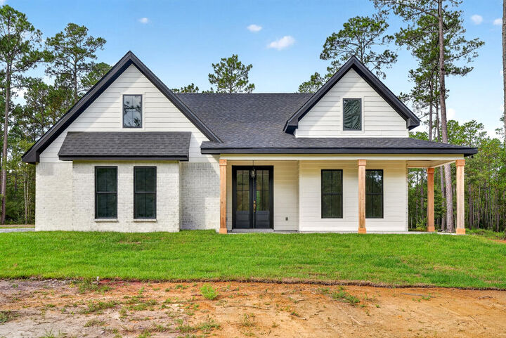 Property Photo:  499 Cowart Holliday Road  MS 39470 