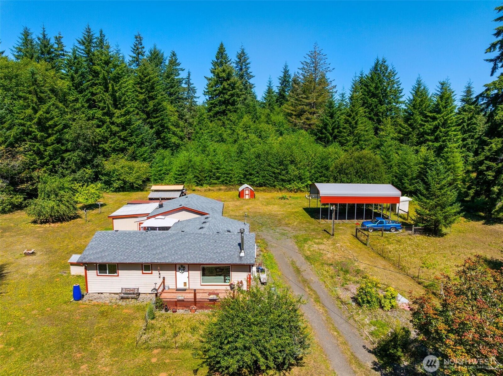 Property Photo:  82  Chenois Valley Road  WA 98550 