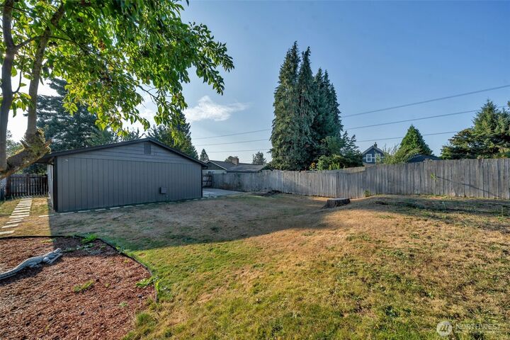 Property Photo:  7213 E E Street  WA 98404 