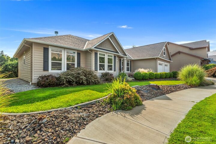 Property Photo:  105  Pickens Street  WA 98801 