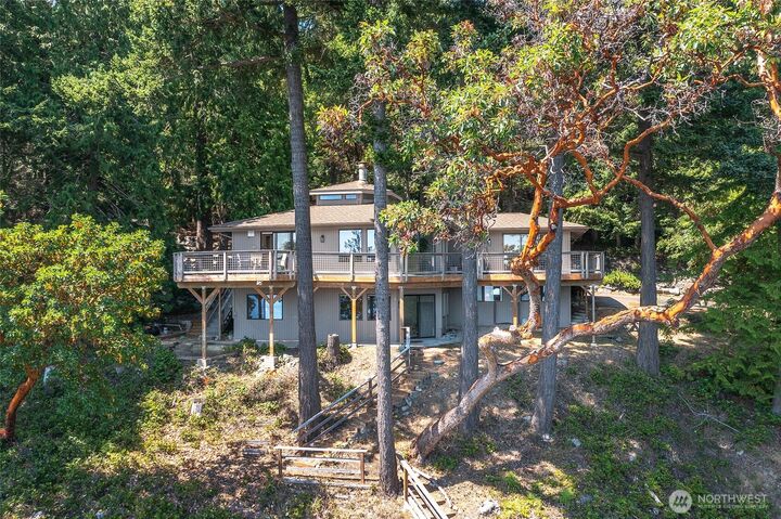 Property Photo:  1307  Spring Point Road  WA 98243 
