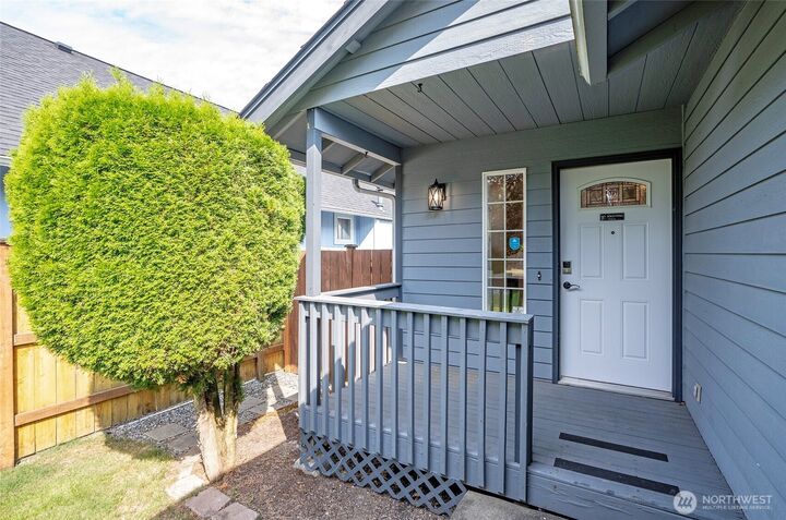 Property Photo:  115  100th Street Ct E  WA 98445 