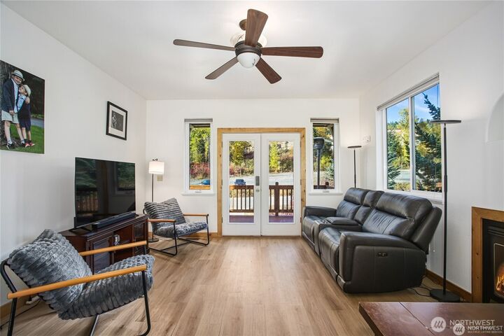 Property Photo: 330 Keechelus Drive WA 98068