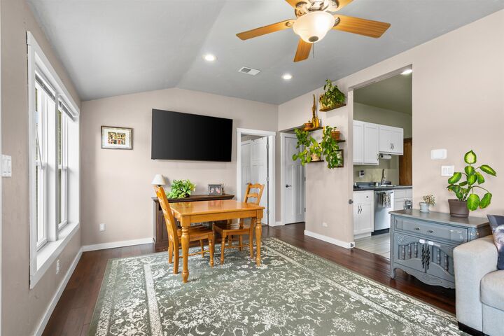 Property Photo:  616 Meade Street  WI 54130-1154 