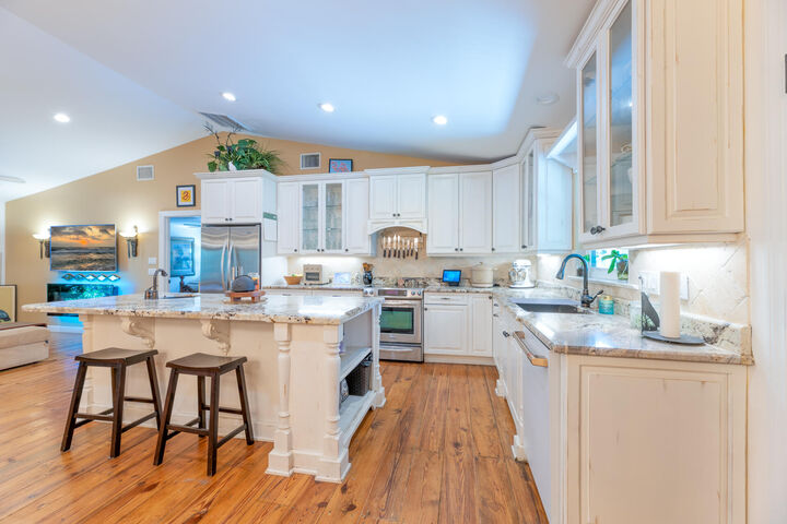Property Photo:  304 SW Indian Groves Drive  FL 34994 