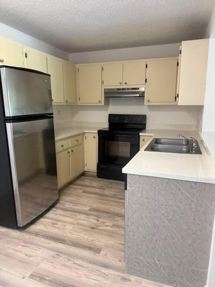 Property Photo: 300 Palm Circle W 204 FL 33025