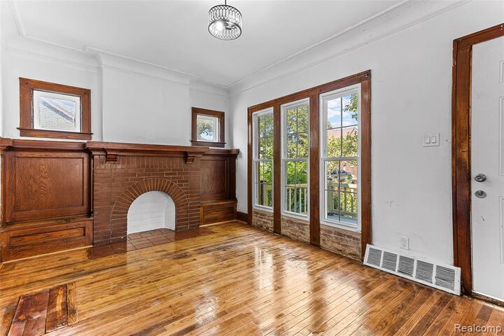 Property Photo: 4827 Gray Street MI 48215