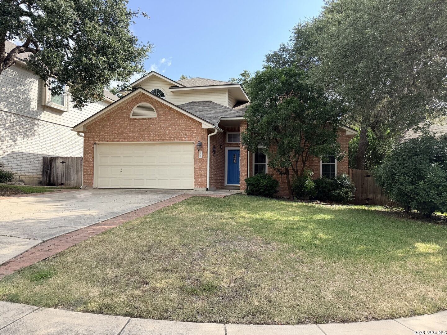 Property Photo: 215 Whisper Wood Ln TX 78216