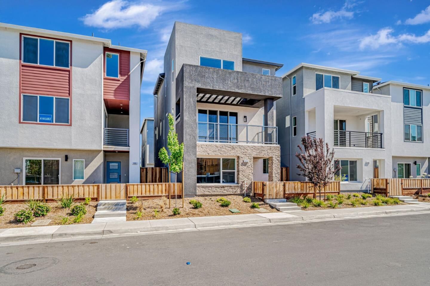 Property Photo:  1006 Rojo Terrace  CA 94583 