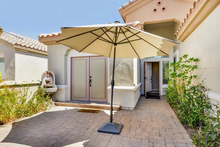 Property Photo: 78876 Stansbury Court CA 92211