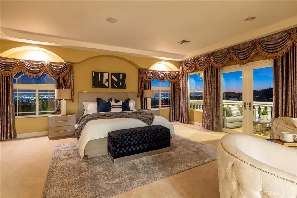 Property Photo:  15931 Aurora Crest  CA 90605 
