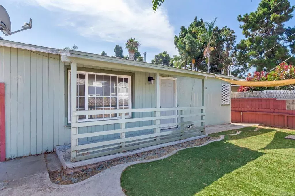 Property Photo: 1011-13 8th Street CA 91932