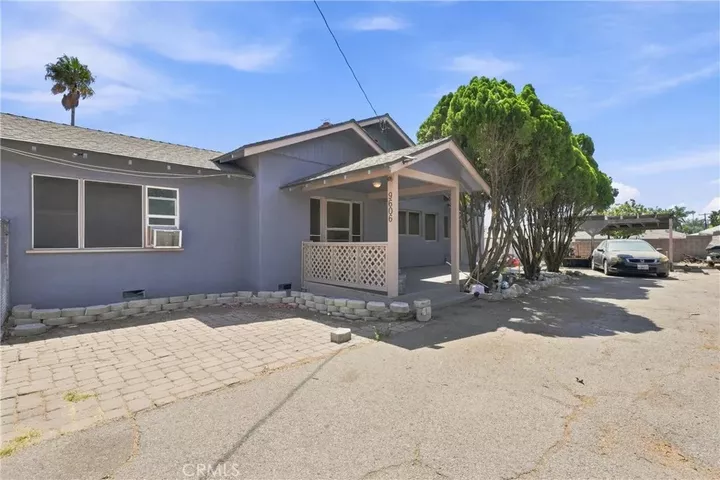 Property Photo:  9606 Palmetto  CA 92335 