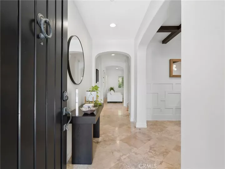 Property Photo:  20 Via Soria  CA 92673 