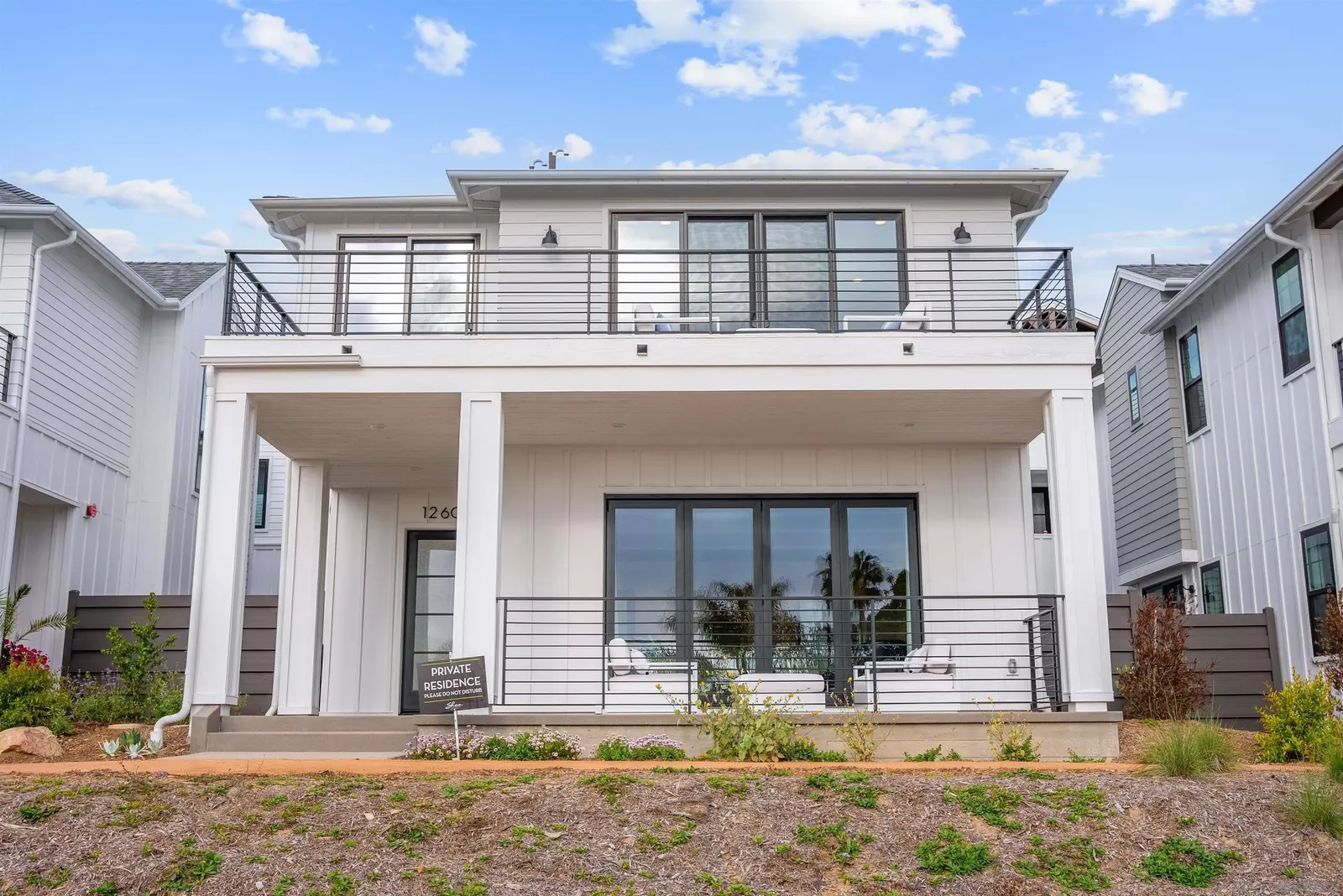 Property Photo: 1260 Molara Ln CA 92024